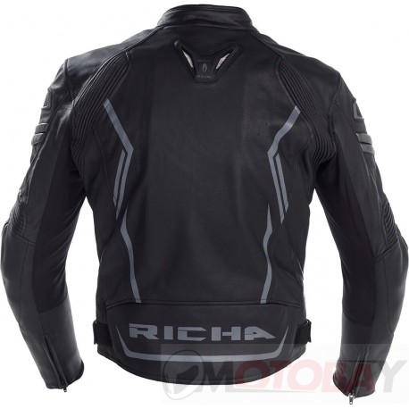 RICHA ASSEN